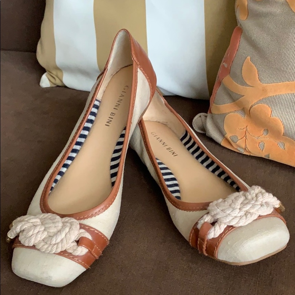 Gianni Bini Flats